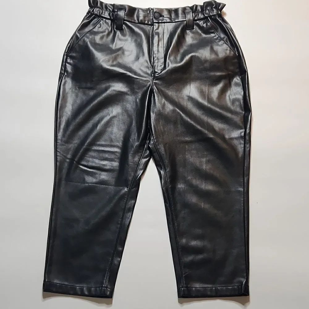EXPRESS Black Soft Faux Leather Paperbag waisted Super High Rise Ankle pants